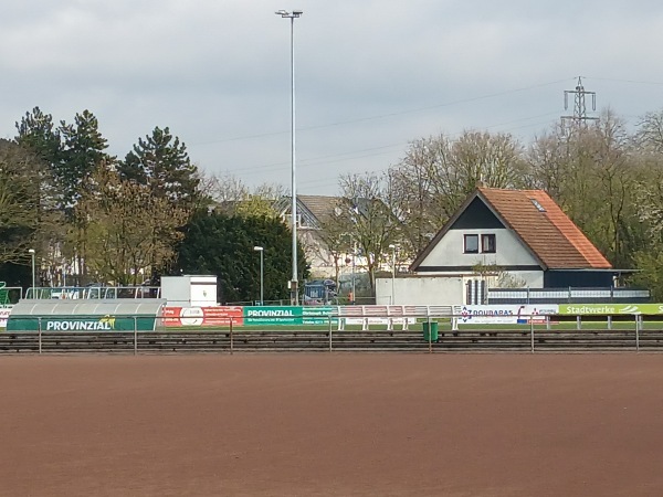 Sportanlage Scheideweg Platz 2 - Düsseldorf-Wersten