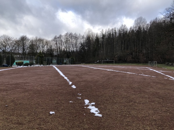 Sportplatz Bremthaler Weg - Wiesbaden-Auringen