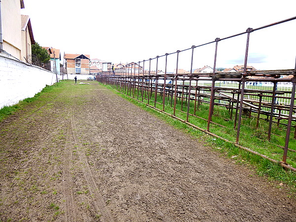 Stadiumi Ferki Aliu - Vučitrn (Vushtrri)