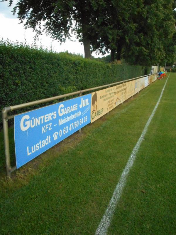 Sportanlage Am Unteren Griesweg - Lustadt-Auf der Büsche