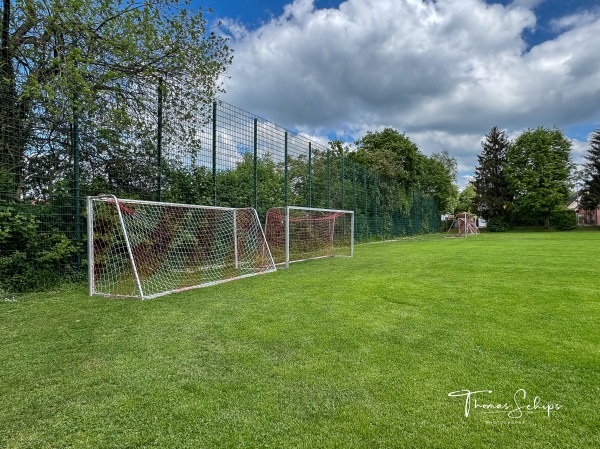 Schulsportplatz - Baindt