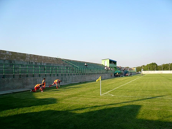 Stadionul Tiligul - Tîrnauca