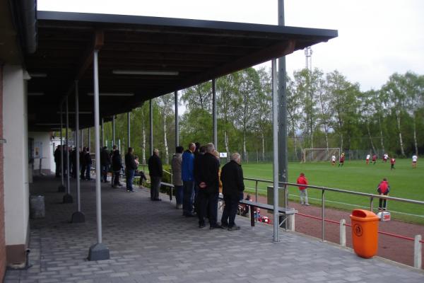 Karl-Kleine-Stadion am Hüsterner Berg - Ense-Höingen