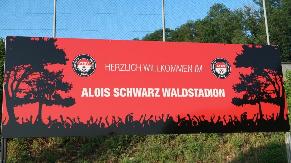 Alois-Schwarz-Waldstadion - Neuzeug