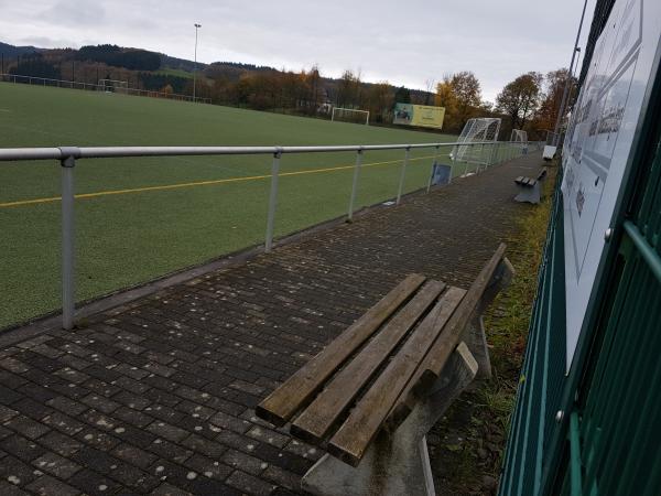 Sportplatz Oberveischede - Olpe-Oberveischede