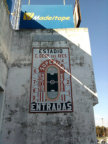 Estádio do Clube Desportivo das Aves - Vila das Aves