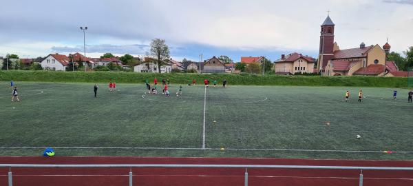 Stadion MOSiR w Żary Boisko obok  - Żary