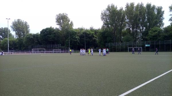 Sportanlage Mündelheimer Straße Platz 3 - Duisburg-Hüttenheim