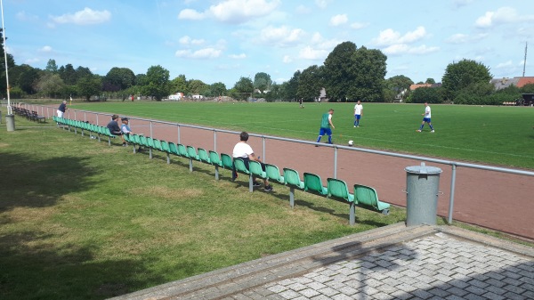 Friedrich-Friesen-Sportplatz - Tribsees