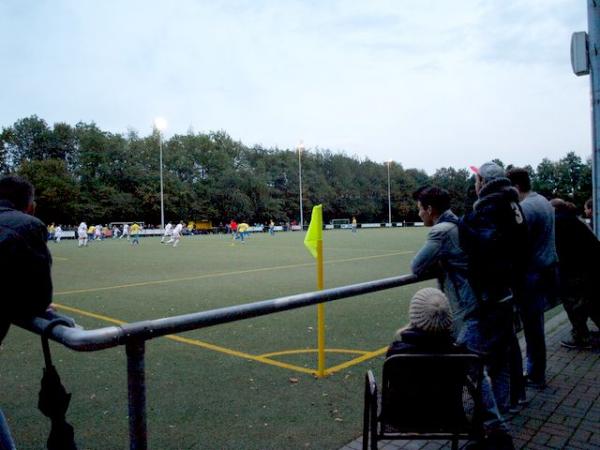 Sportplatz Windmühlenweg - Meerbusch-Ossum-Bösinghoven