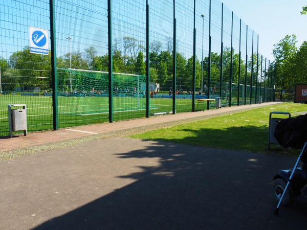 Bernd-Kurzrock-Sportanlage - Solingen-Wald