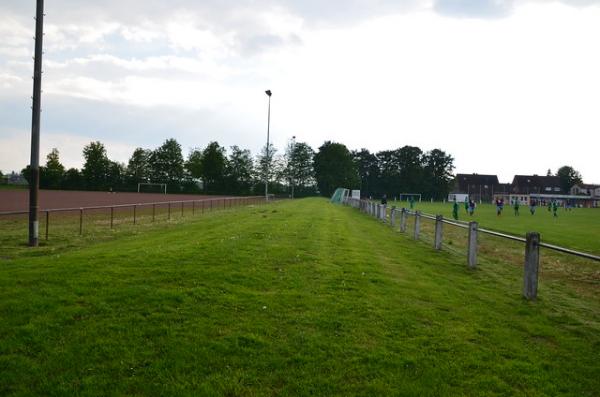 Sportanlage Distelrather Weg Platz 2 - Merzenich