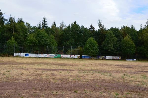 Sportplatz Krälingen - Berg bei Ahrweiler-Ober-Krälingen
