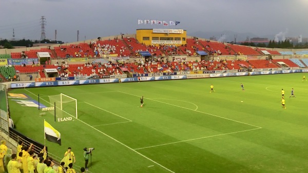 Gwangyang Football Stadium - Gwangyang