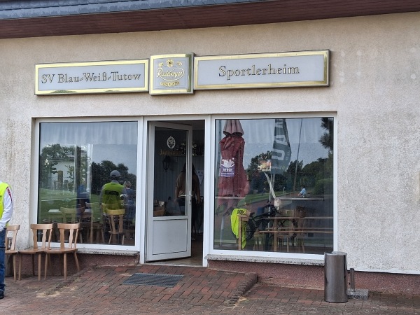 Stadion Alleestraße - Tutow