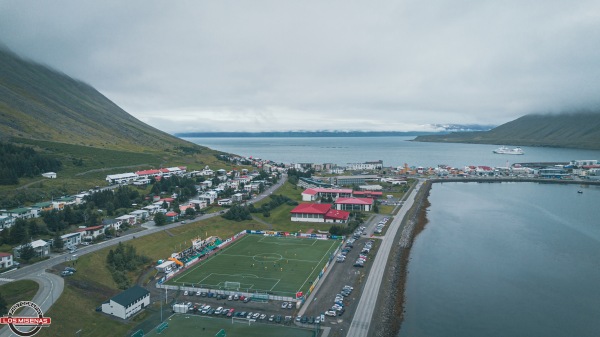 Kerecisvöllurinn - Ísafjörður