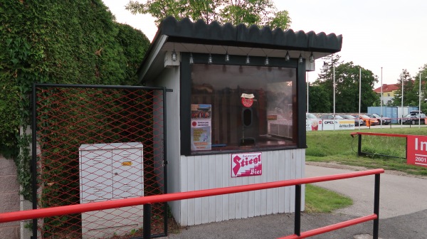 Steinfeldstadion - Theresienfeld