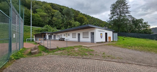 Sportplatz an der Römervilla - Burgen/Mosel