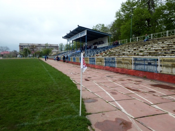 Stadion Naftovyk - Nadvirna