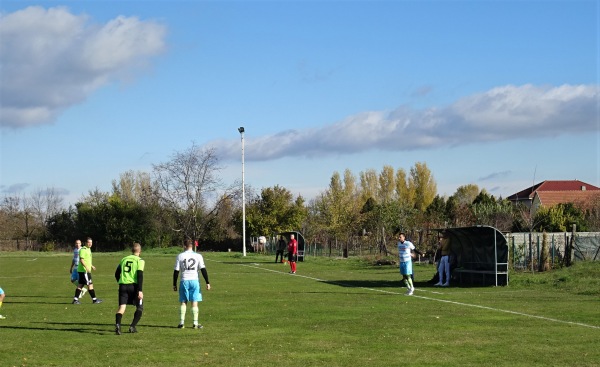 Futbalový štadión SC Veľké Dvorníky - Veľké Dvorníky