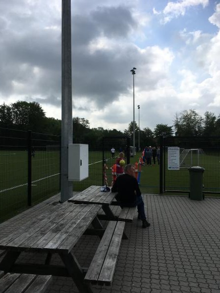 Kunstrasen - Nebenplatz