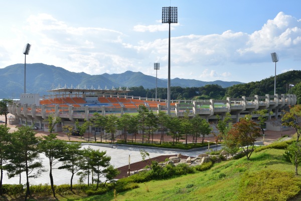 Chuncheon Songam Sports Town Main Stadium - Chuncheon