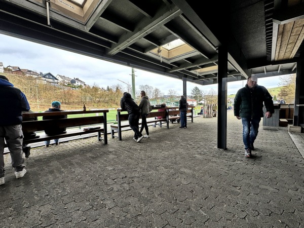 Wiesengrund-Stadion - Meschede-Grevenstein