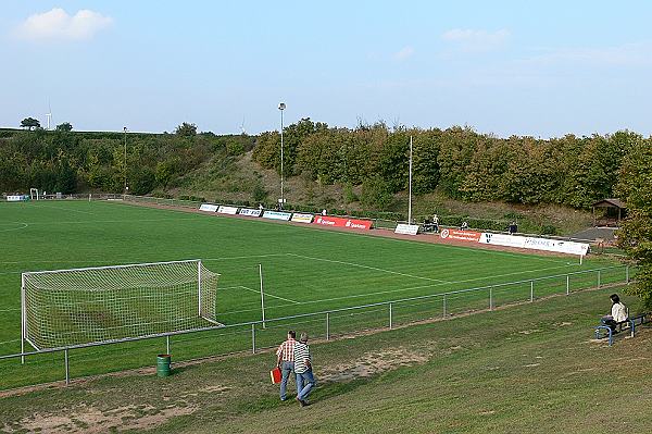 Uwe-Becker-Stadion - Worms-Pfeddersheim