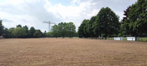 Sportanlage Waldstraße - Steinplatz - Eisenhüttenstadt