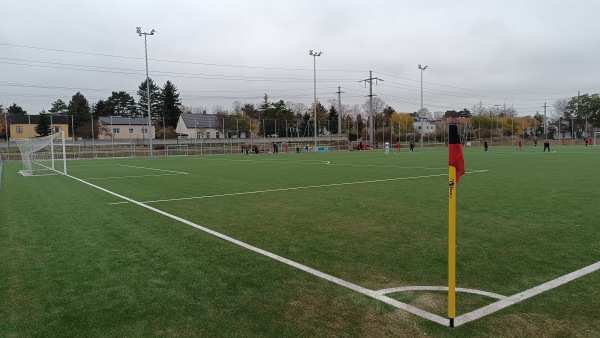 Ostbahn-XI-Platz Nebenplatz 2 - Wien