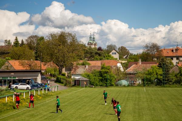 Fotbalové hřiště Rožďalovice - Rožďalovice