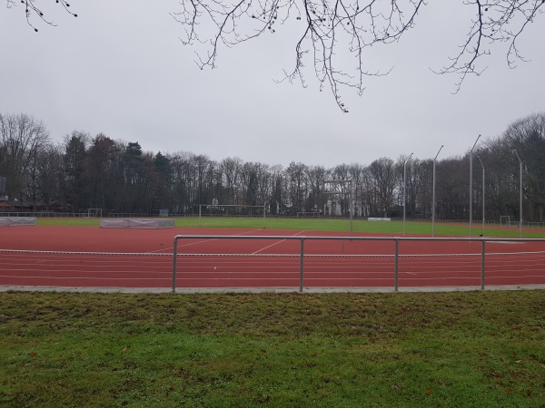 Sportplatz am Reesenbüttel - Ahrensburg
