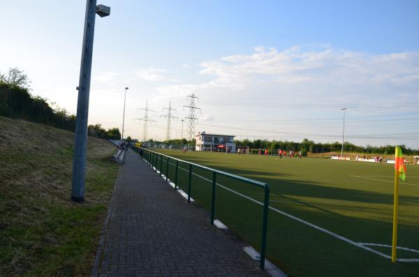 Sportplatz am Kanal - Hürth-Stotzheim