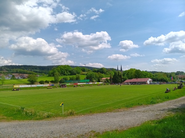 Dieter-Pausch-Sportanlage am Steig - Goldkronach-Nemmersdorf