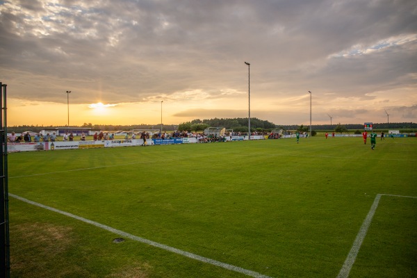 Hauff-Sportpark - Burgoberbach-Neuses