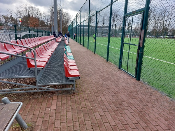 Stadion Miejski im. ks. płk. Jana Mrugacza obok - Legionowo