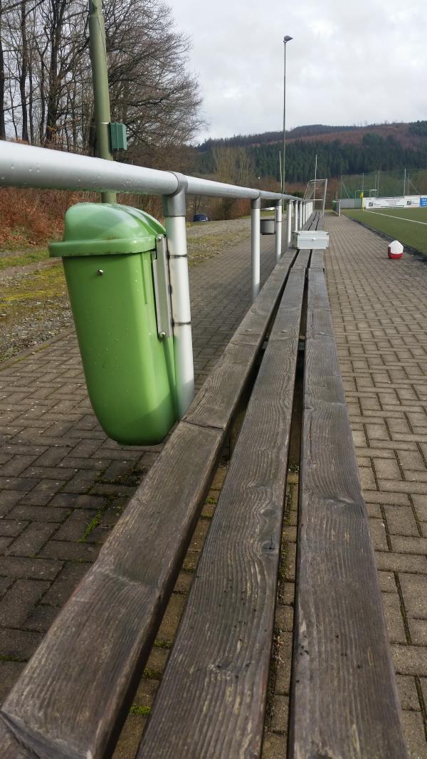 Sportplatz Im Hespel - Sundern/Sauerland-Allendorf