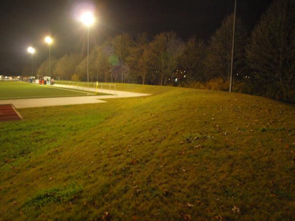 Ernst-Loewen-Sportplatz - Hemer-Deilinghofen