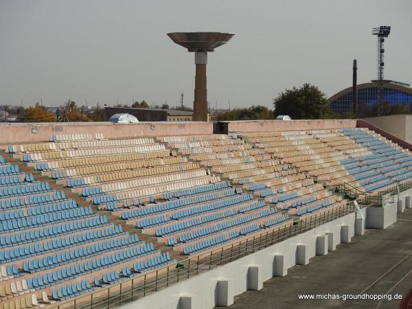 Turon stadioni - No'kis (Nukus)