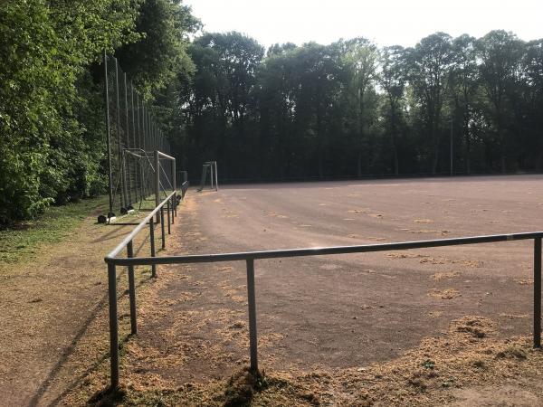 Eichenkreuz-Sportanlage Platz 2 - Köln-Sülz