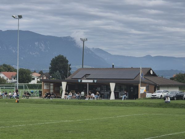 Sportplatz Kreuzacker - Leuzigen