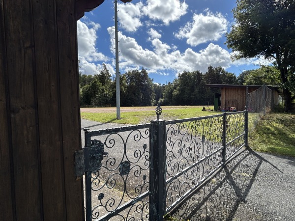 Sportgelände auf der Eich Platz 2 - Kleinkahl-Kleinlaudenbach