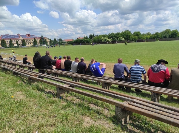 Stadion Klubu Sportewego Cukrownik - Włostów