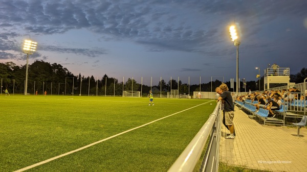 Stadion piłkarski Jadwisin - Jadwisin