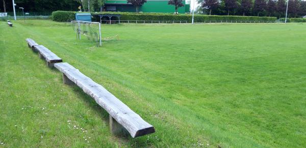 Sportplatz am Freibad - Lügde-Elbrinxen