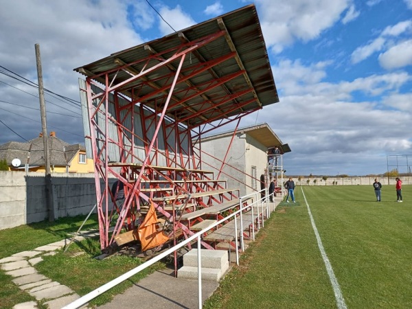 Obecný futbalový štadión Vojčice - Vojčice