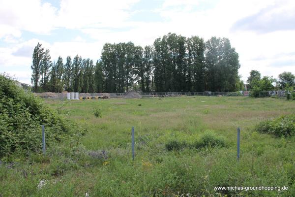 Sportplatz Kynaststraße - Berlin-Rummelsburg