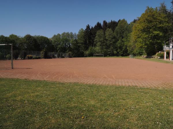 Sportplatz Bremthaler Weg - Wiesbaden-Auringen