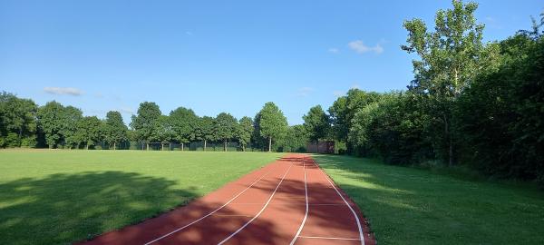 Schulsportplatz - Sandesneben