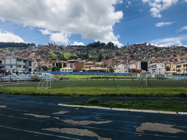 Estadio del Colegio Inca Garcilaso de la Vega - Cusco